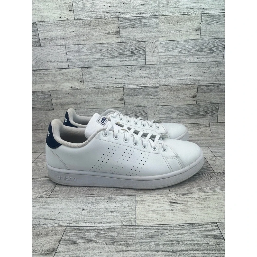 Adidas Mens Advantage Clean White Blue Sneakers Comfort CloudFoam Size US 10‎